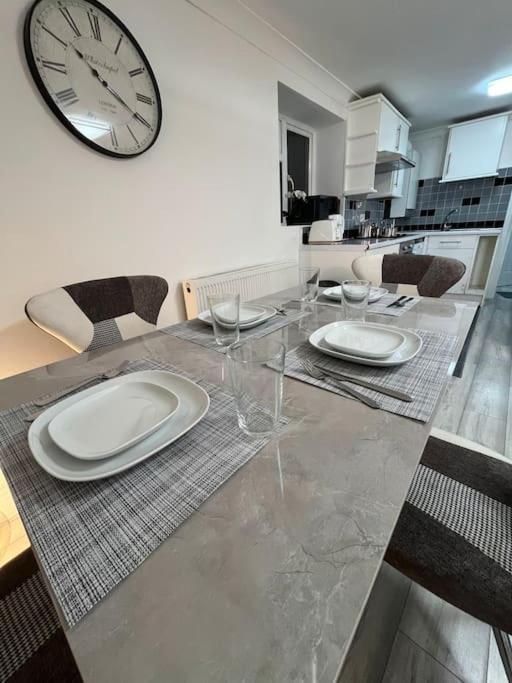 Appartement Modern & Stylish Haven In Heart Of Londres Extérieur photo