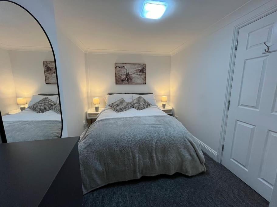 Appartement Modern & Stylish Haven In Heart Of Londres Extérieur photo