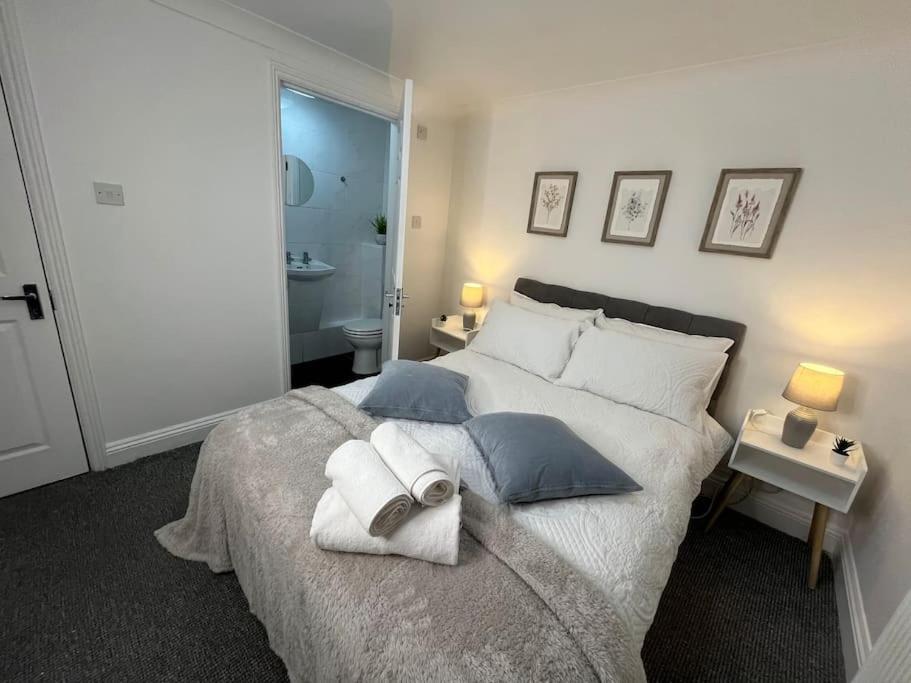 Appartement Modern & Stylish Haven In Heart Of Londres Extérieur photo