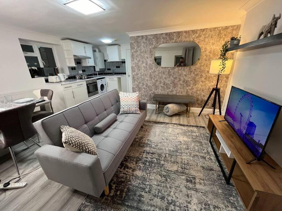 Appartement Modern & Stylish Haven In Heart Of Londres Extérieur photo